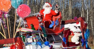 The jolly big red guy will be in Constance Bay this Saturday looking at his list and checking it twice. Photo submitted