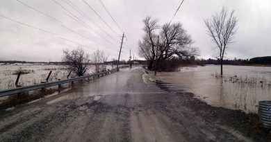 Galetta's island is under water today (April 15) as the Mississippi River broke the banks and is currently washing out Mohrs Road. Photo by Jake Davies