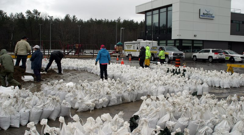 Sandbagging operations have been extended in Constance Bay today and tomorrow as residents get ready for the river to peak sometime this weekend. Photo by Jake Davies