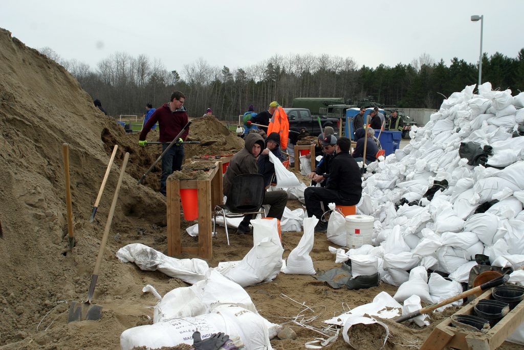 Volunteers were still hard at work at the Constance Bay community centre filling sandbags on May 1. Photo by Jake Davies