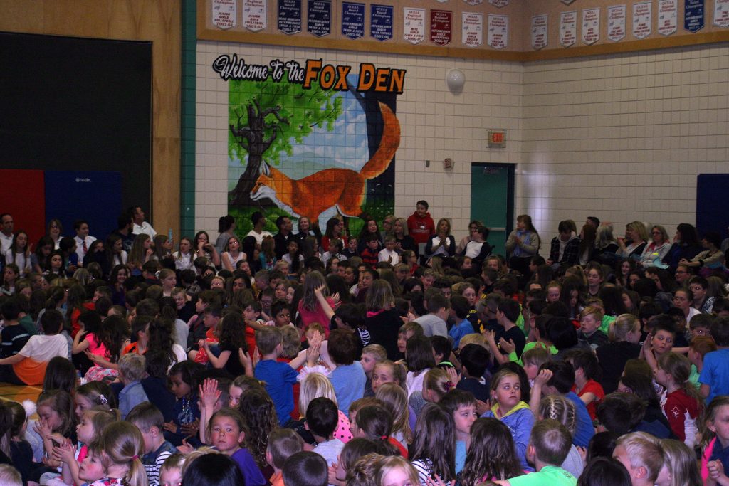 The new fox mural in the gym was a huge hit with students. Photo by Jake Davies