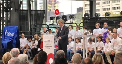 Mayor Jim Watson speaks at the launch of the O-Train's Confederation Line. Courtesy Jim Watson/Twitter