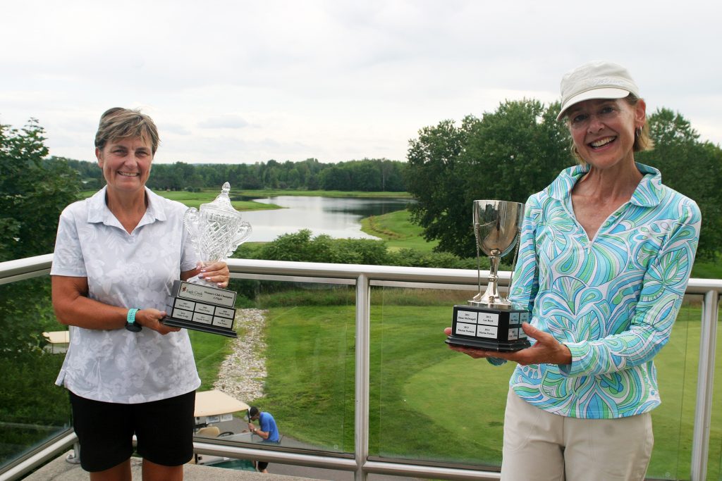 From left, 2020 Women's A Flight  Champion Ally Downs and 2020 Women's B Flight Champion Michelle Dickinson. Photo by Jake Davies