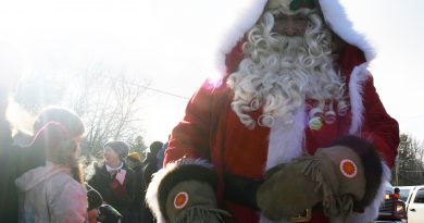 A photo of Santa Claus from last year's Santa Day in the Bay.