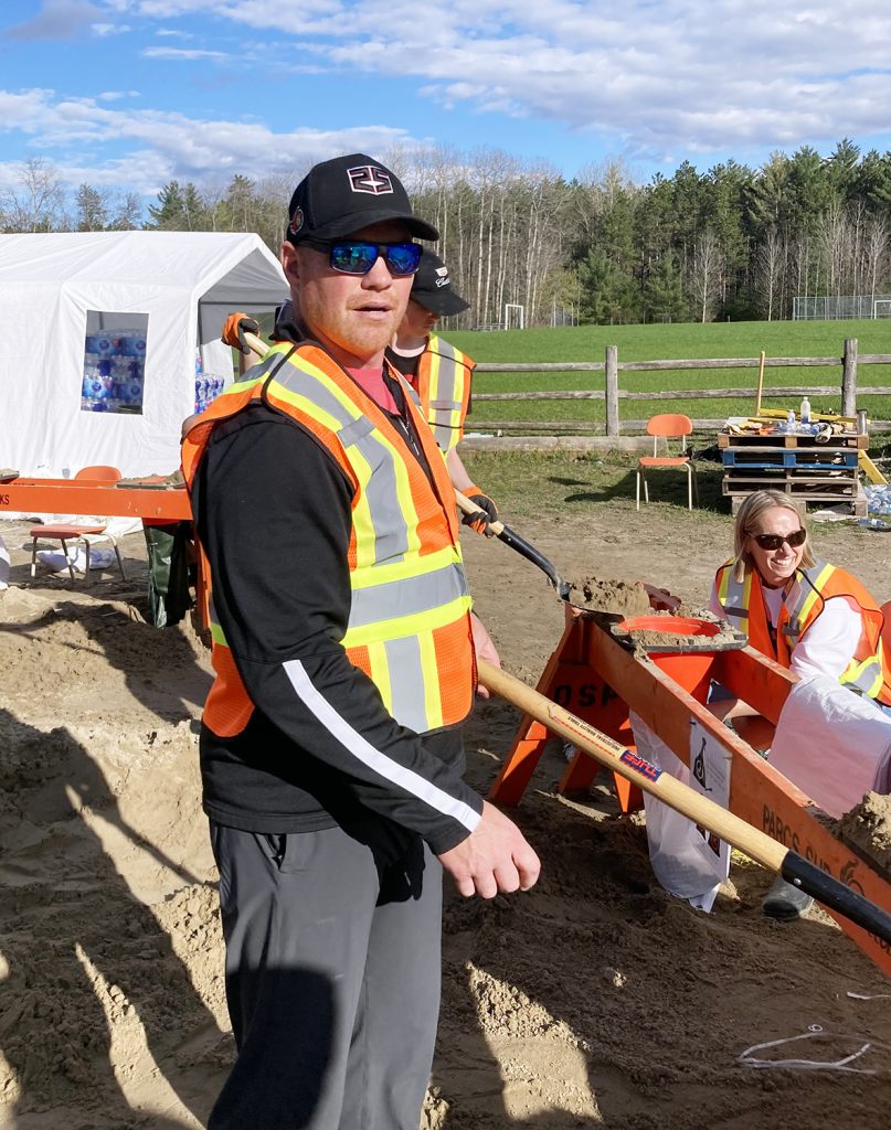 A photo of a hockey player sandbagging.