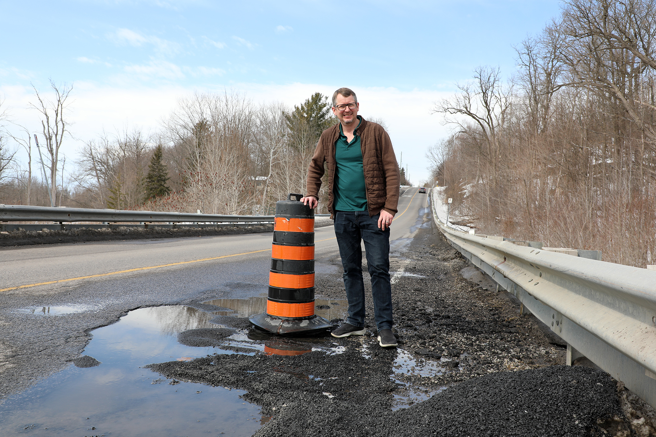 Huntmar pothole costly to Carp resident