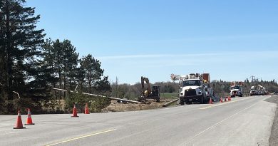 A photo of Hydro crews working.