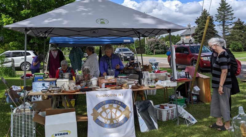 A photo of a garage sale.
