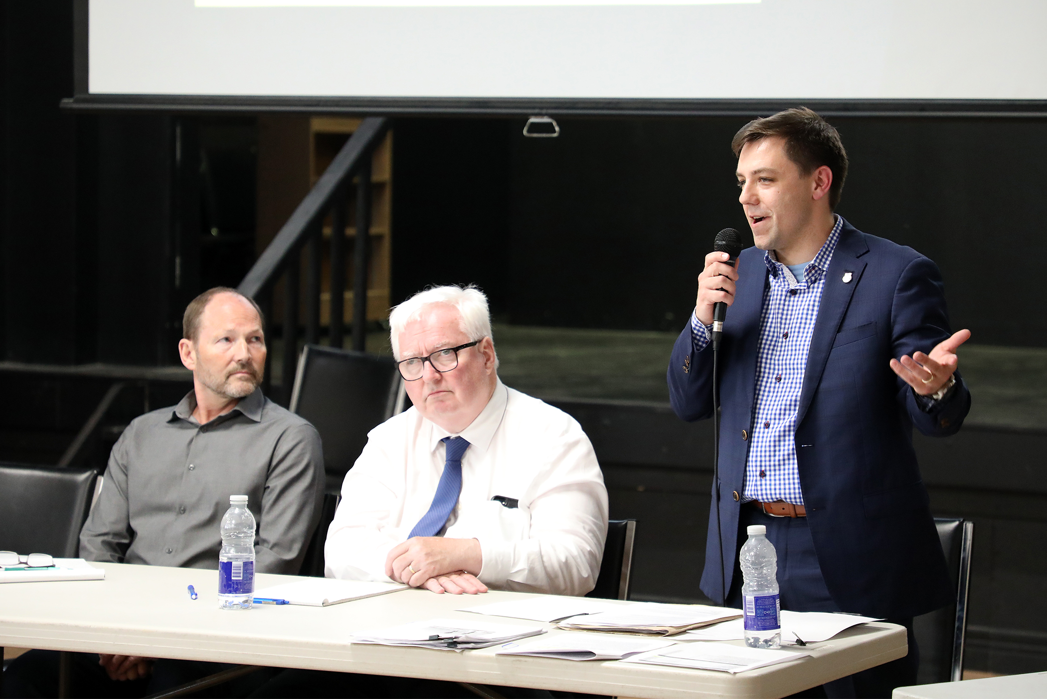 Kelly meeting covers C Bay’s top issues