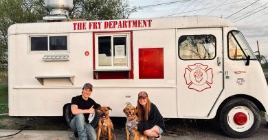 A photo of a food truck.