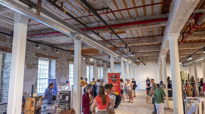 A photo of a craft fair.