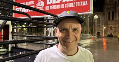 A headshot of the mayor.