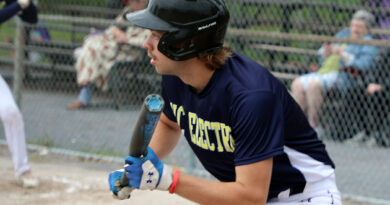 A photo of a player bunting.